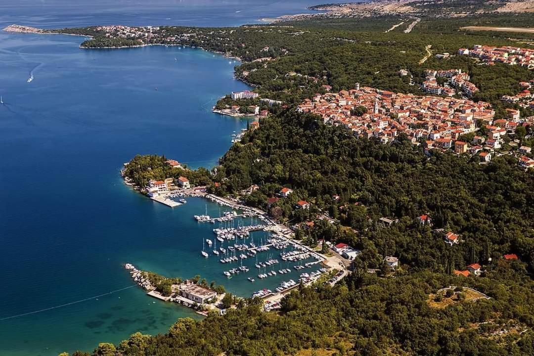 Apartmani Omisalj * Omišalj