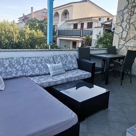 Apartmani Omišalj Exterior foto