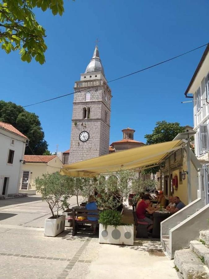 Apartmani Omisalj * Omišalj
